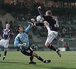 03.11.2002<br>Austria - Sturm/4:0 (1:0)<br>KVISVIK Raymond (Austria) scheitert an<br>WEBER Heinz (Sturm)