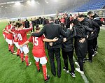 19.10.2017, Frauenfußball, Nationalteam, Testspiel, NV Arena, Niederlande, Oesterreich<br>Oesterreichs Ritual vor Spielbeginn<br><br>Copyright / www. sportfotos. at<br>Missongasse 21<br>A - 3500 Krems<br>zierlinger@sportfotos.at<br>www.sportfotos.at<br>Kremser Bank <br>BIC SPKDAT21XXX<br>IBAN AT392022800704000918<br>