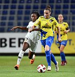 12.09.2018, Frauenfu�ball, Womans Champions League, NV Arena, SKN St. Poelten, Paris SG<br><br><br>Copyright / www. sportfotos. at<br>Missongasse 21<br>A - 3500 Krems<br>zierlinger@sportfotos.at<br>www.sportfotos.at<br>Kremser Bank <br>BIC SPKDAT21XXX<br>IBAN AT392022800704000918<br>