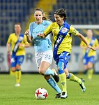 04.10.2017, Frauenfu�ball, Womans Champions League, NV Arena, SKN St. Poelten, Manchester City<br>MCMANUS Abbie, ZVER Mateja<br><br>Copyright / www. sportfotos. at<br>Missongasse 21<br>A - 3500 Krems<br>zierlinger@sportfotos.at<br>www.sportfotos.at<br>Kremser Bank <br>BIC SPKDAT21XXX<br>IBAN AT392022800704000918<br>