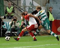 20.08.2005<br>Rapid - Mattersburg/1:2 (0:0)<br>LAWAREE Axel (Rapid) scheitert beim Versuch<br>MRAVAC Adnan (Mattersburg) das Leiberl auszuziehen<br>82. Minute