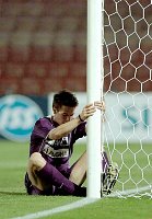 30.07.2005<br>Austria - Ried 2:0 (1:0)<br>LINZ Roland verpa�t knapp einen Ball von Rushfeldt<br>70. Minute