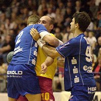 27.09.2003<br>Krems - Bregenz/24:29 (12:19)<br>Martin SCHIERER<br>Dario HASPEL, Gregor G�NTHER