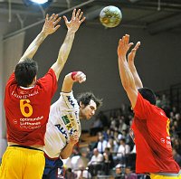 27.02.2010<br>UHK Krems - HC Hard/30:29 (15:13)<br>BELAS Ivica, SCHMID Dominik, BOZSO Andras<br>