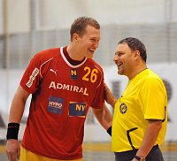 10.10.2009<br>UHK Krems - SG Westwien/27:26 (13:14)<br>VIZVARY Kristof, REISINGER Gerhard (Schiri)