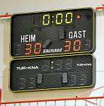 30.04.2011<br>UHK Krems - HC Hard/30:30 (16:17)<br>Matchuhr, Endergebnis