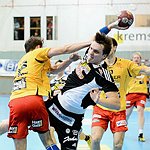 26.10.2012, Krems, Handball, Handball Liga Austria, HLA, GD, UHK Krems - Fivers WAT Margareten,<br>CHALUPA Georg, KOLAR Markus<br><br>Copyright DIENER / Zierlinger Karl<br>Marktgasse 3-7 / 4 / 5 / 21<br>A-1090 Wien<br>Telefax +43 1 955 32 35<br>Mobil +43 676 629 98 51<br>BA-CA<br>Bank Nr. 12000<br>Account Nr. 00712 223 783<br>e-mail: agentur@diener.at<br>Datenbank: www.diener.at