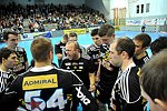 26.10.2012, Krems, Handball, Handball Liga Austria, HLA, GD, UHK Krems - Fivers WAT Margareten,<br>Timeout Fivers<br><br>Copyright DIENER / Zierlinger Karl<br>Marktgasse 3-7 / 4 / 5 / 21<br>A-1090 Wien<br>Telefax +43 1 955 32 35<br>Mobil +43 676 629 98 51<br>BA-CA<br>Bank Nr. 12000<br>Account Nr. 00712 223 783<br>e-mail: agentur@diener.at<br>Datenbank: www.diener.at