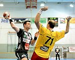 05.09.2012, Krems, Handball, Handball Liga Austria, <br>HLA, GD, UHK Krems - HIT Tirol,<br>KAINMUELLER Klemens, MITKOV Vlatko<br><br><br>Copyright DIENER / Zierlinger Karl<br>Marktgasse 3-7 / 4 / 5 / 21<br>A-1090 Wien<br>Telefax +43 1 955 32 35<br>Mobil +43 676 629 98 51<br>BA-CA<br>Bank Nr. 12000<br>Account Nr. 00712 223 783<br>e-mail: agentur@diener.at<br>Datenbank: www.diener.at