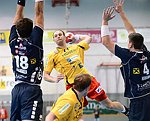 05.09.2012, Krems, Handball, Handball Liga Austria, <br>HLA, GD, UHK Krems - HIT Tirol,<br>BAMMER Dominik, MITKOV Vlatko, VISY Norbert, HERMANN Alexander<br><br><br>Copyright DIENER / Zierlinger Karl<br>Marktgasse 3-7 / 4 / 5 / 21<br>A-1090 Wien<br>Telefax +43 1 955 32 35<br>Mobil +43 676 629 98 51<br>BA-CA<br>Bank Nr. 12000<br>Account Nr. 00712 223 783<br>e-mail: agentur@diener.at<br>Datenbank: www.diener.at