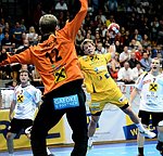06.10.2012, Krems, Handball, Handball Liga Austria, HLA, GD, UHK Krems - HSG  Baernbach / Koeflach,<br>LONCAR Mislav, VISY Norbert<br><br><br>Copyright DIENER / Zierlinger Karl<br>Marktgasse 3-7 / 4 / 5 / 21<br>A-1090 Wien<br>Telefax +43 1 955 32 35<br>Mobil +43 676 629 98 51<br>BA-CA<br>Bank Nr. 12000<br>Account Nr. 00712 223 783<br>e-mail: agentur@diener.at<br>Datenbank: www.diener.at