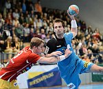 12.10.2013, Krems, Handball, Handball Liga Austria, HLA, GD, UHK Krems - HC Linz,<br>BABARSKAS gerdas, LEHNER Stefan<br><br><br>Copyright DIENER / Zierlinger Karl<br>Marktgasse 3-7 / 4 / 5 / 21<br>A-1090 Wien<br>Telefax +43 1 955 32 35<br>Mobil +43 676 629 98 51<br>BA-CA<br>Bank Nr. 12000<br>Account Nr. 00712 223 783<br>e-mail: agentur@diener.at<br>Datenbank: www.diener.at