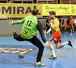 07.09.2013, Krems, Handball, Handball Liga Austria, HLA, GD, UHK Krems - HSG  Baernbach / Koeflach,<br>SZABO Peter, SCHOPF Tobias<br><br><br><br>Copyright DIENER / Zierlinger Karl<br>Marktgasse 3-7 / 4 / 5 / 21<br>A-1090 Wien<br>Telefax +43 1 955 32 35<br>Mobil +43 676 629 98 51<br>BA-CA<br>Bank Nr. 12000<br>Account Nr. 00712 223 783<br>e-mail: agentur@diener.at<br>Datenbank: www.diener.at