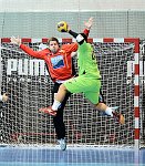 30.11.2013, Krems, Handball, Handball Liga Austria, HLA, GD, UHK Krems, SG Westwien,<br>SHEJBAL Mihal, SAHIN Oray<br><br><br><br>Copyright DIENER / Zierlinger Karl<br>Marktgasse 3-7 / 4 / 5 / 21<br>A-1090 Wien<br>Telefax +43 1 955 32 35<br>Mobil +43 676 629 98 51<br>BA-CA<br>Bank Nr. 12000<br>Account Nr. 00712 223 783<br>e-mail: agentur@diener.at<br>Datenbank: www.diener.at