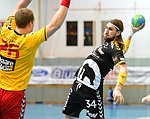 04.03.2015, Krems, Handball, OEHB Cup / M, Viertelfinale,  UHK Krems, Bregenz<br>VIZVARY Kristof, WARVNE Tobias<br><br>Copyright DIENER / Zierlinger Karl<br>Marktgasse 3-7 / 4 / 5 / 21<br>A-1090 Wien<br>Telefax +43 1 955 32 35<br>Mobil +43 676 629 98 51<br>BA-CA<br>Bank Nr. 12000<br>Account Nr. 00712 223 783<br>e-mail: agentur@diener.at<br>Datenbank: www.diener.at
