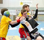16.02.2015, Krems, Handball, Handball Liga Austria, HLA, OPO, UHK Krems, WAT Margareten,<br>WALZER Guenther, BILYK Nikola, WAGNER Maximilian<br><br><br>Copyright DIENER / Zierlinger<br>Marktgasse 3-7 / 4 / 5 / 21<br>A-1090 Wien<br>Telefax +43 1 955 32 35<br>Mobil +43 676 629 98 51<br>BA-CA<br>Bank Nr. 12000<br>Account Nr. 00712 223 783<br>e-mail: agentur@diener.at<br>Datenbank: www.diener.at