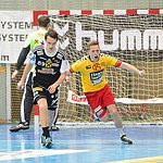 16.02.2015, Krems, Handball, Handball Liga Austria, HLA, OPO, UHK Krems, WAT Margareten,<br>BILYK Sergiy, KOLAR Markus, SIMEK Marko<br><br><br>Copyright DIENER / Zierlinger<br>Marktgasse 3-7 / 4 / 5 / 21<br>A-1090 Wien<br>Telefax +43 1 955 32 35<br>Mobil +43 676 629 98 51<br>BA-CA<br>Bank Nr. 12000<br>Account Nr. 00712 223 783<br>e-mail: agentur@diener.at<br>Datenbank: www.diener.at