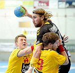 06.12. 2014, Krems, Handball, Handball Liga Austria, HLA, GD, UHK Krems, Bregenz,<br>NEUHOLD Christoph, WARVNE Tobias, <br>WALZER Guenther<br><br><br><br>Copyright DIENER / Zierlinger Karl<br>Marktgasse 3-7 / 4 / 5 / 21<br>A-1090 Wien<br>Telefax +43 1 955 32 35<br>Mobil +43 676 629 98 51<br>BA-CA<br>Bank Nr. 12000<br>Account Nr. 00712 223 783<br>e-mail: agentur@diener.at<br>Datenbank: www.diener.at