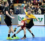 08.11.2014, Krems, Handball, Handball Liga Austria, HLA, GD, UHK Krems - HSG  Baernbach / Koeflach,<br>NENADIC Mislav, WALZER Guenther, VODICA Thomas<br><br><br><br>Copyright DIENER / Zierlinger<br>Marktgasse 3-7 / 4 / 5 / 21<br>A-1090 Wien<br>Telefax +43 1 955 32 35<br>Mobil +43 676 629 98 51<br>BA-CA<br>Bank Nr. 12000<br>Account Nr. 00712 223 783<br>e-mail: agentur@diener.at<br>Datenbank: www.diener.at