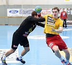 08.11.2014, Krems, Handball, Handball Liga Austria, HLA, GD, UHK Krems - HSG  Baernbach / Koeflach,<br>OFFENBACHER Christian, BABARSKAS Gerdas<br><br><br><br>Copyright DIENER / Zierlinger<br>Marktgasse 3-7 / 4 / 5 / 21<br>A-1090 Wien<br>Telefax +43 1 955 32 35<br>Mobil +43 676 629 98 51<br>BA-CA<br>Bank Nr. 12000<br>Account Nr. 00712 223 783<br>e-mail: agentur@diener.at<br>Datenbank: www.diener.at