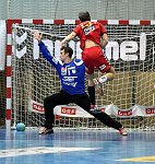 21.11.2014, Krems, Handball, Handball Liga Austria, HLA, GD, UHK Krems, SG Westwien,<br>UVODIC Sandro, CHALUPA Georg<br><br><br><br>Copyright DIENER / Zierlinger Karl<br>Marktgasse 3-7 / 4 / 5 / 21<br>A-1090 Wien<br>Telefax +43 1 955 32 35<br>Mobil +43 676 629 98 51<br>BA-CA<br>Bank Nr. 12000<br>Account Nr. 00712 223 783<br>e-mail: agentur@diener.at<br>Datenbank: www.diener.at