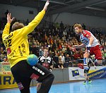 26.11.2014, Krems, Handball, Handball Liga Austria, HLA, GD, UHK Krems, ULZ Schwaz,<br>KALISCHNIG Michael, VISY Norbert<br><br><br><br>Copyright DIENER / Zierlinger Karl<br>Marktgasse 3-7 / 4 / 5 / 21<br>A-1090 Wien<br>Telefax +43 1 955 32 35<br>Mobil +43 676 629 98 51<br>BA-CA<br>Bank Nr. 12000<br>Account Nr. 00712 223 783<br>e-mail: agentur@diener.at<br>Datenbank: www.diener.at