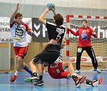 26.11.2014, Krems, Handball, Handball Liga Austria, HLA, GD, UHK Krems, ULZ Schwaz,<br>VISY Norbert, HECHENBLAIKNER Manuel, MITKOV Vlatko, SHEJBAl Mihal<br><br><br><br>Copyright DIENER / Zierlinger Karl<br>Marktgasse 3-7 / 4 / 5 / 21<br>A-1090 Wien<br>Telefax +43 1 955 32 35<br>Mobil +43 676 629 98 51<br>BA-CA<br>Bank Nr. 12000<br>Account Nr. 00712 223 783<br>e-mail: agentur@diener.at<br>Datenbank: www.diener.at