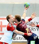 27.09.2014, Krems, Handball, Handball Liga Austria, HLA, GD, UHK Krems, Union Leoben,<br>VIZVARY Kristof, PETREIKIS Benas<br><br><br>Copyright / www. sportfotos. at<br>Missongasse 21<br>A - 3500 Krems<br>zierlinger@sportfotos.at<br>www.sportfotos.at<br>Kremser Bank <br>BIC SPKDAT21XXX<br>IBAN AT392022800704000918<br>