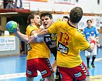19.12. 2014, Krems, Handball, Handball Liga Austria, HLA, GD, UHK Krems, WAT Margareten,<br>CHALUPA Georg, WAGNER Tobias, WALZER Guenther<br><br><br><br>Copyright DIENER / Zierlinger<br>Marktgasse 3-7 / 4 / 5 / 21<br>A-1090 Wien<br>Telefax +43 1 955 32 35<br>Mobil +43 676 629 98 51<br>BA-CA<br>Bank Nr. 12000<br>Account Nr. 00712 223 783<br>e-mail: agentur@diener.at<br>Datenbank: www.diener.at