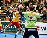 19.12. 2014, Krems, Handball, Handball Liga Austria, HLA, GD, UHK Krems, WAT Margareten,<br>BRUNNER Florian, BILYK Sergiy<br><br><br><br>Copyright DIENER / Zierlinger<br>Marktgasse 3-7 / 4 / 5 / 21<br>A-1090 Wien<br>Telefax +43 1 955 32 35<br>Mobil +43 676 629 98 51<br>BA-CA<br>Bank Nr. 12000<br>Account Nr. 00712 223 783<br>e-mail: agentur@diener.at<br>Datenbank: www.diener.at