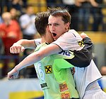 20.04.2015, Krems, Handball, Handball Liga Austria, HLA, VF, UHK Krems, WAT Margareten,<br>PILIPOVIC Kristian, KOLAR Markus<br><br><br><br>Copyright DIENER / Zierlinger<br>Marktgasse 3-7 / 4 / 5 / 21<br>A-1090 Wien<br>Telefax +43 1 955 32 35<br>Mobil +43 676 629 98 51<br>BA-CA<br>Bank Nr. 12000<br>Account Nr. 00712 223 783<br>e-mail: agentur@diener.at<br>Datenbank: www.diener.at