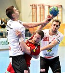 02.03.2016, Krems, Handball, OEHB-Cup, M-VF, UHK Krems - HSG Baernbach / Koeflach,<br>KULENOVIC Alen, WALZER Guenther, HALLMANN Christian<br><br>Copyright DIENER / Zierlinger<br>Marktgasse 3-7 / 4 / 5 / 21<br>A-1090 Wien<br>Telefax +43 1 955 32 35<br>Mobil +43 676 629 98 51<br>BA-CA<br>Bank Nr. 12000<br>Account Nr. 00712 223 783<br>e-mail: agentur@diener.at<br>Datenbank: www.diener.at