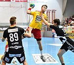 26.10.2015, Krems, Handball, Handball Liga Austria, HLA, GD, UHK Krems, Bregenz,<br>HANSEN Espen Lie, NEUHOLD Christoph, BELJANSKI Bojan<br><br><br><br>Copyright DIENER / Zierlinger Karl<br>Marktgasse 3-7 / 4 / 5 / 21<br>A-1090 Wien<br>Telefax +43 1 955 32 35<br>Mobil +43 676 629 98 51<br>BA-CA<br>Bank Nr. 12000<br>Account Nr. 00712 223 783<br>e-mail: agentur@diener.at<br>Datenbank: www.diener.at