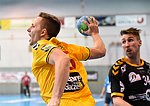 26.10.2015, Krems, Handball, Handball Liga Austria, HLA, GD, UHK Krems, Bregenz,<br>SIMEK Marko, WARVNE Tobias<br><br><br><br>Copyright DIENER / Zierlinger Karl<br>Marktgasse 3-7 / 4 / 5 / 21<br>A-1090 Wien<br>Telefax +43 1 955 32 35<br>Mobil +43 676 629 98 51<br>BA-CA<br>Bank Nr. 12000<br>Account Nr. 00712 223 783<br>e-mail: agentur@diener.at<br>Datenbank: www.diener.at