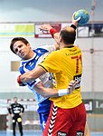 11.09.2015, Krems, Handball, Handball Liga Austria, HLA, GD, UHK Krems - HC Bruck,<br>MIRKOVIC Milan, MITKOV Vlatko<br><br>Copyright DIENER / Zierlinger<br>Marktgasse 3-7 / 4 / 5 / 21<br>A-1090 Wien<br>Telefax +43 1 955 32 35<br>Mobil +43 676 629 98 51<br>BA-CA<br>Bank Nr. 12000<br>Account Nr. 00712 223 783<br>e-mail: agentur@diener.at<br>Datenbank: www.diener.at