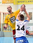 11.09.2015, Krems, Handball, Handball Liga Austria, HLA, GD, UHK Krems - HC Bruck,<br>MITKOV Vlatko, JOVANOVIC Mladan<br><br>Copyright DIENER / Zierlinger<br>Marktgasse 3-7 / 4 / 5 / 21<br>A-1090 Wien<br>Telefax +43 1 955 32 35<br>Mobil +43 676 629 98 51<br>BA-CA<br>Bank Nr. 12000<br>Account Nr. 00712 223 783<br>e-mail: agentur@diener.at<br>Datenbank: www.diener.at