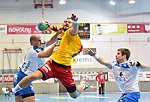 11.09.2015, Krems, Handball, Handball Liga Austria, HLA, GD, UHK Krems - HC Bruck,<br>DIMITRIJEVIC Ivan, FEICHTINGER Sebastian, MIRKOVIC Ivan<br><br>Copyright DIENER / Zierlinger<br>Marktgasse 3-7 / 4 / 5 / 21<br>A-1090 Wien<br>Telefax +43 1 955 32 35<br>Mobil +43 676 629 98 51<br>BA-CA<br>Bank Nr. 12000<br>Account Nr. 00712 223 783<br>e-mail: agentur@diener.at<br>Datenbank: www.diener.at