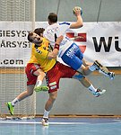 11.09.2015, Krems, Handball, Handball Liga Austria, HLA, GD, UHK Krems - HC Bruck,<br>FEICHTINGER Sebastian, GASPEROV Deni<br><br>Copyright DIENER / Zierlinger<br>Marktgasse 3-7 / 4 / 5 / 21<br>A-1090 Wien<br>Telefax +43 1 955 32 35<br>Mobil +43 676 629 98 51<br>BA-CA<br>Bank Nr. 12000<br>Account Nr. 00712 223 783<br>e-mail: agentur@diener.at<br>Datenbank: www.diener.at