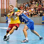 05.09.2015, Krems, Handball, Handball Liga Austria, HLA, GD, UHK Krems - HC Linz,<br>NEUHOLD Christoph, LEHNER Stefan<br><br>Copyright DIENER / Zierlinger<br>Marktgasse 3-7 / 4 / 5 / 21<br>A-1090 Wien<br>Telefax +43 1 955 32 35<br>Mobil +43 676 629 98 51<br>BA-CA<br>Bank Nr. 12000<br>Account Nr. 00712 223 783<br>e-mail: agentur@diener.at<br>Datenbank: www.diener.at