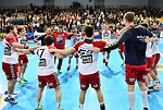 11.12.2015, Krems, Handball, Handball Liga Austria, HLA, GD, UHK Krems, HT Schwaz,<br>Kremser Jubel<br><br><br><br>Copyright DIENER / Zierlinger Karl<br>Marktgasse 3-7 / 4 / 5 / 21<br>A-1090 Wien<br>Telefax +43 1 955 32 35<br>Mobil +43 676 629 98 51<br>BA-CA<br>Bank Nr. 12000<br>Account Nr. 00712 223 783<br>e-mail: agentur@diener.at<br>Datenbank: www.diener.at