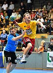 10.10.2015,  Krems,  Handball,  Handball Liga Austria,  HLA, GD,  UHK Krems,  Union Leoben,<br>KOVACECH Marek, VISY Norbert<br><br><br>Copyright DIENER / Zierlinger <br>Marktgasse 3-7 / 4 / 5 / 21<br>A-1090 Wien<br>Telefax +43 1 955 32 35<br>Mobil +43 676 629 98 51<br>BA-CA<br>Bank Nr. 12000<br>Account Nr. 00712 223 783<br>e-mail: agentur@diener.at<br>Datenbank: www.diener.at