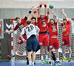 05.12.2015, Krems, Handball, Handball Liga Austria, HLA, GD, UHK Krems, HC Hard,<br>VISY Norbert, ZEINER Gerald, TOMANN Aron, SURAC Domagoj, WALZER Guenther, SCHOPF Tobias<br><br>Copyright DIENER / Zierlinger Karl<br>Marktgasse 3-7 / 4 / 5 / 21<br>A-1090 Wien<br>Telefax +43 1 955 32 35<br>Mobil +43 676 629 98 51<br>BA-CA<br>Bank Nr. 12000<br>Account Nr. 00712 223 783<br>e-mail: agentur@diener.at<br>Datenbank: www.diener.at