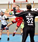 05.12.2015, Krems, Handball, Handball Liga Austria, HLA, GD, UHK Krems, HC Hard,<br>KNAUTH Michael, NEUHOLD Christoph, DOKNIC Golub<br><br>Copyright DIENER / Zierlinger Karl<br>Marktgasse 3-7 / 4 / 5 / 21<br>A-1090 Wien<br>Telefax +43 1 955 32 35<br>Mobil +43 676 629 98 51<br>BA-CA<br>Bank Nr. 12000<br>Account Nr. 00712 223 783<br>e-mail: agentur@diener.at<br>Datenbank: www.diener.at