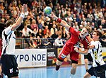 05.12.2015, Krems, Handball, Handball Liga Austria, HLA, GD, UHK Krems, HC Hard,<br>DICKER Daniel, NEUHOLD Christoph, HERBURGER Lukas<br><br>Copyright DIENER / Zierlinger Karl<br>Marktgasse 3-7 / 4 / 5 / 21<br>A-1090 Wien<br>Telefax +43 1 955 32 35<br>Mobil +43 676 629 98 51<br>BA-CA<br>Bank Nr. 12000<br>Account Nr. 00712 223 783<br>e-mail: agentur@diener.at<br>Datenbank: www.diener.at