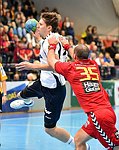 05.12.2015, Krems, Handball, Handball Liga Austria, HLA, GD, UHK Krems, HC Hard,<br>DICKER Daniel, SURAC Domagoj<br><br>Copyright DIENER / Zierlinger Karl<br>Marktgasse 3-7 / 4 / 5 / 21<br>A-1090 Wien<br>Telefax +43 1 955 32 35<br>Mobil +43 676 629 98 51<br>BA-CA<br>Bank Nr. 12000<br>Account Nr. 00712 223 783<br>e-mail: agentur@diener.at<br>Datenbank: www.diener.at