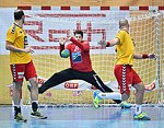 27.02.2016, Krems, Handball, Handball Liga Austria, HLA, OPO, UHK Krems, Bregenz,<br>MITKOV Vlatko, SHEJBAL Mihal, SURAC Domagoj<br><br><br><br>Copyright DIENER / Zierlinger Karl<br>Marktgasse 3-7 / 4 / 5 / 21<br>A-1090 Wien<br>Telefax +43 1 955 32 35<br>Mobil +43 676 629 98 51<br>BA-CA<br>Bank Nr. 12000<br>Account Nr. 00712 223 783<br>e-mail: agentur@diener.at<br>Datenbank: www.diener.at