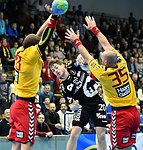 27.02.2016, Krems, Handball, Handball Liga Austria, HLA, OPO, UHK Krems, Bregenz,<br>VIZVARY Kristof, ESEGOVIV Ante, SURAC Domagoj<br><br><br><br>Copyright DIENER / Zierlinger Karl<br>Marktgasse 3-7 / 4 / 5 / 21<br>A-1090 Wien<br>Telefax +43 1 955 32 35<br>Mobil +43 676 629 98 51<br>BA-CA<br>Bank Nr. 12000<br>Account Nr. 00712 223 783<br>e-mail: agentur@diener.at<br>Datenbank: www.diener.at