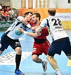 12.02.2016, Krems, Handball, Handball Liga Austria, HLA, OPO, UHK Krems, HC Hard,<br>DUDAS Peter, FEICHTINGER Sebastian, ZEINER Gerald<br><br><br><br>Copyright DIENER / Zierlinger Karl<br>Marktgasse 3-7 / 4 / 5 / 21<br>A-1090 Wien<br>Telefax +43 1 955 32 35<br>Mobil +43 676 629 98 51<br>BA-CA<br>Bank Nr. 12000<br>Account Nr. 00712 223 783<br>e-mail: agentur@diener.at<br>Datenbank: www.diener.at