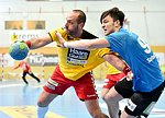 12.03.2016,  Krems,  Handball,  Handball Liga Austria,  HLA, OPO,  UHK Krems,  Union Leoben,<br>SURAC Domagoj, SABAZGIRAEV Hasbulat<br><br><br>Copyright DIENER / Zierlinger <br>Marktgasse 3-7 / 4 / 5 / 21<br>A-1090 Wien<br>Telefax +43 1 955 32 35<br>Mobil +43 676 629 98 51<br>BA-CA<br>Bank Nr. 12000<br>Account Nr. 00712 223 783<br>e-mail: agentur@diener.at<br>Datenbank: www.diener.at