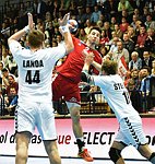 07.04.2016, Krems, Handball, Laenderspiel, Maenner,  Nationalteam, Testspiel, Oesterreich, Tschechien<br>LANDA Jan, HERMANN Alexander, STEHLIK Jan<br><br><br>Copyright DIENER / Zierlinger<br>Marktgasse 3-7 / 4 / 5 / 21<br>A-1090 Wien<br>Telefax +43 1 955 32 35<br>Mobil +43 676 629 98 51<br>BA-CA<br>Bank Nr. 12000<br>Account Nr. 00712 223 783<br>e-mail: agentur@diener.at<br>Datenbank: www.diener.at